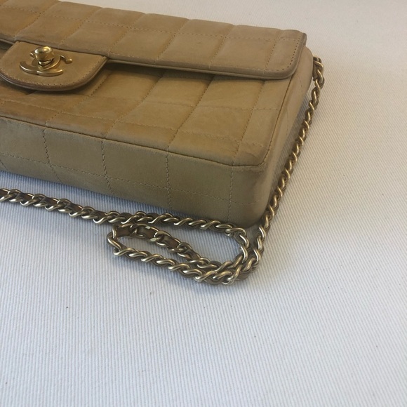 Chanel East West Chocolate Bar Clutch Lambskin Leather Shoulder Bag - Picture 3 of 12